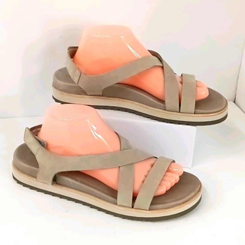 Merrell Moon Performance Sandals View 2